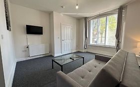 1 Bed Central Newark Flat 1St Floor
